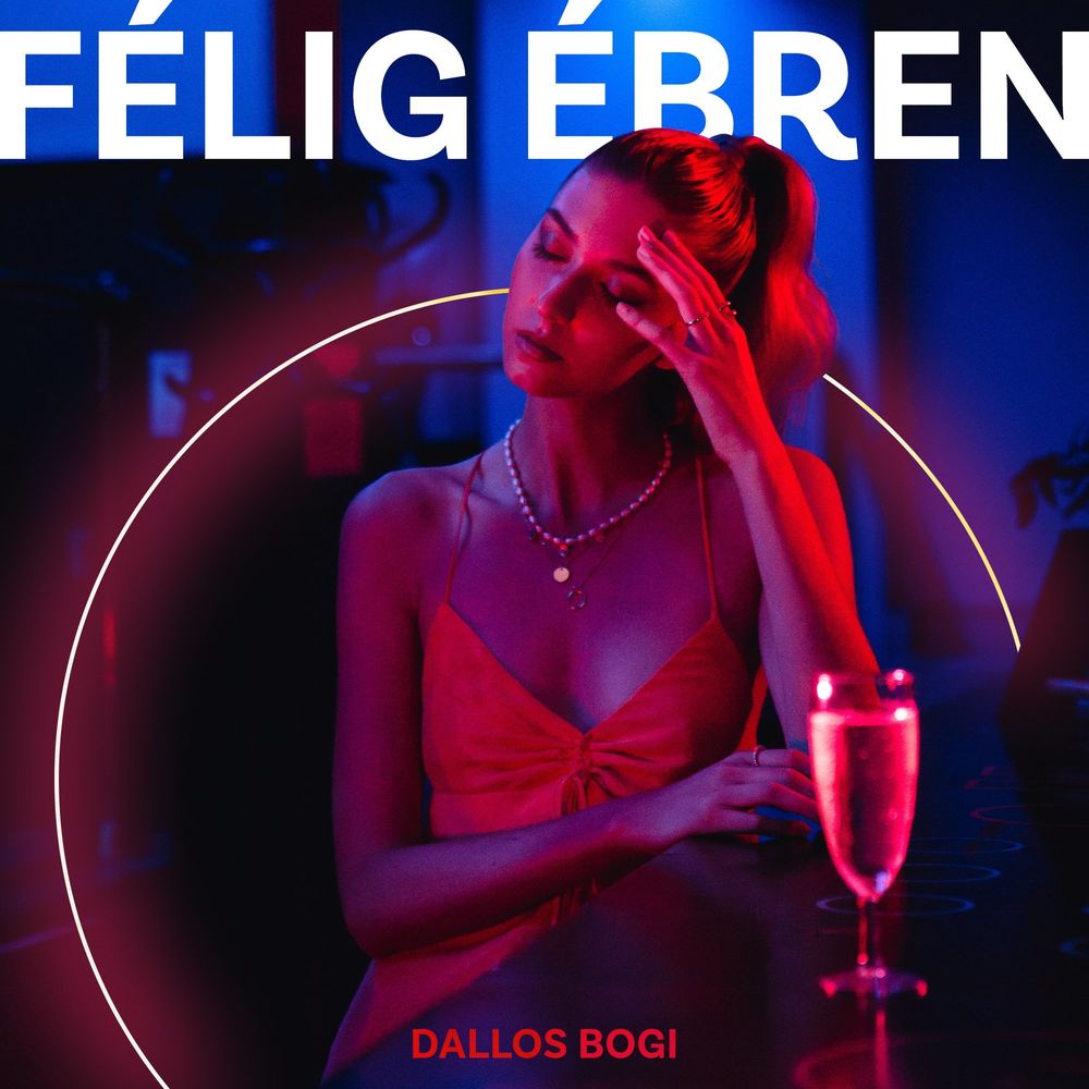 Dallos Bogi: Félig ébren